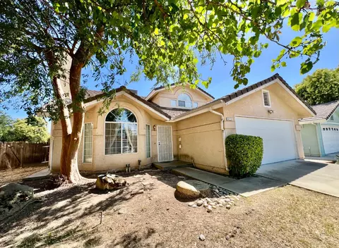 621 E Keats Ave, Fresno, CA 93710