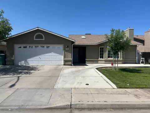 1561 Josephine Ct, Madera, CA 93638