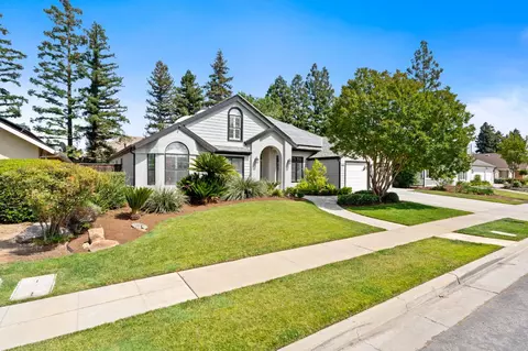 8814 N Spalding, Fresno, CA 93720