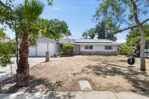 4824 E Brown Ave, Fresno, CA 93703