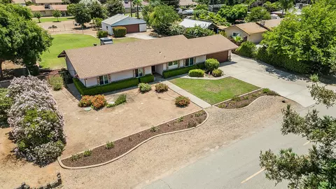 11851 Waverly Rd, Madera, CA 93636
