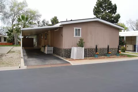 2706 W Ashlan Ave #205, Fresno, CA 93705