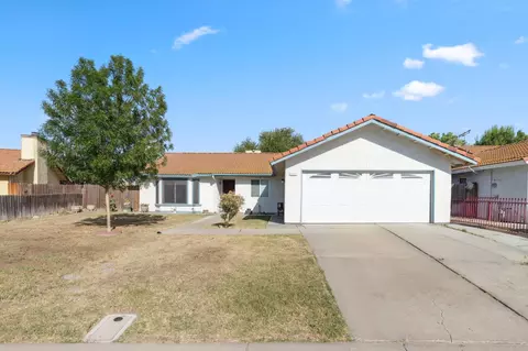 127 Leyva Ave, Firebaugh, CA 93622