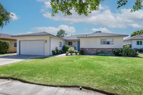 4855 N Gearhart Ave, Fresno, CA 93726