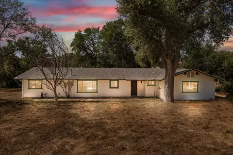45645 Rocking Chair Rd, Coarsegold, CA 93614
