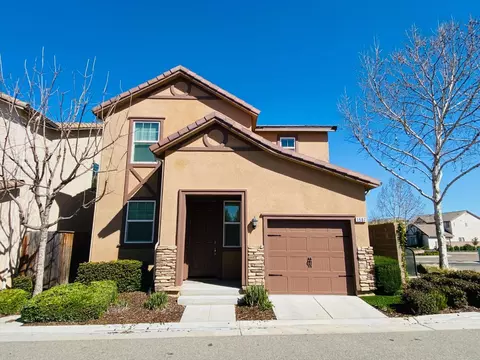 1507 N Strada Way, Clovis, CA 93619