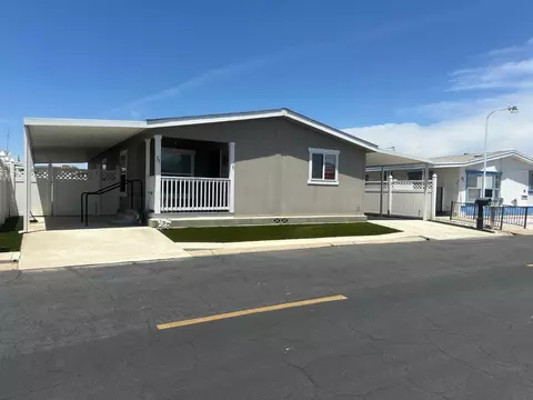 1701 Dinuba Ave #55, Selma, CA 93662