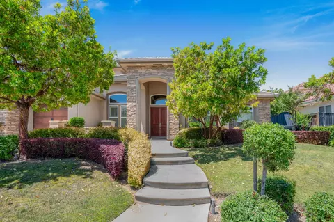 2136 E Royal Dornoch Ave, Fresno, CA 93730