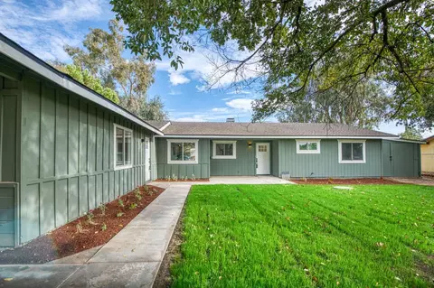 17367 Camden Dr, Madera, CA 93638