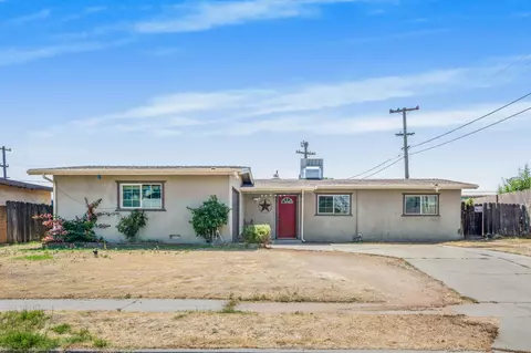 6595 N Del Mar Ave, Fresno, CA 93704