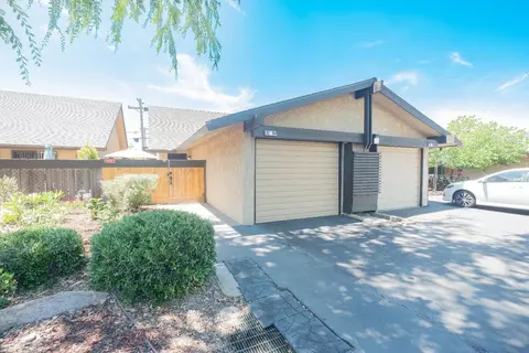92 W Sierra #104, Fresno, CA 93704