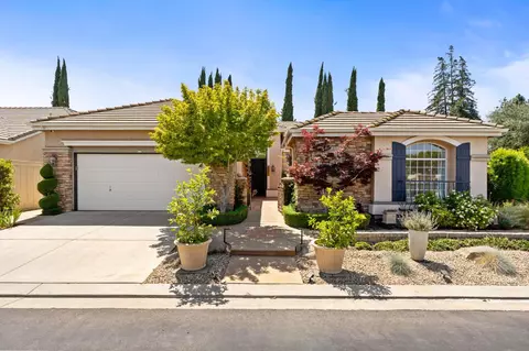 2189 W Via Delfini, Fresno, CA 93711