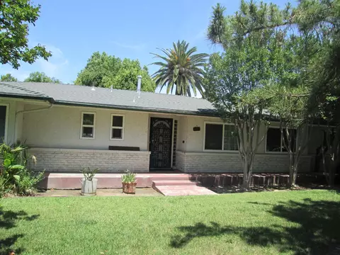 2725 E Normal Ave, Fresno, CA 93703