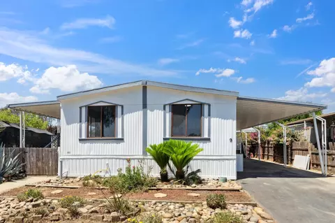 860 E Grangeville Blvd #9, Hanford, CA 93230