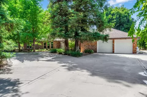 6303 N Montana Ave, Clovis, CA 93619