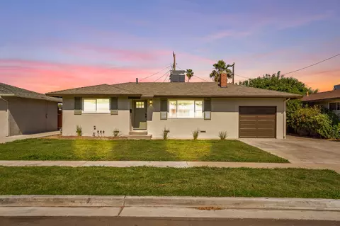 3926 N Kavanagh Ave, Fresno, CA 93705