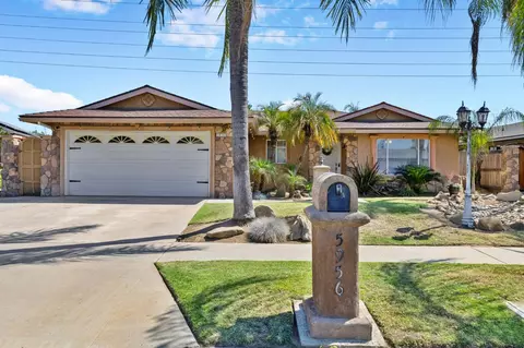 5956 E Illinois Ave, Fresno, CA 93727