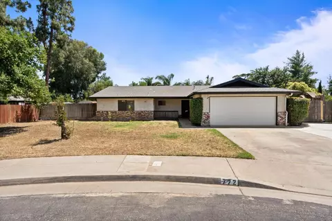 772 W Menlo Ave, Clovis, CA 93612