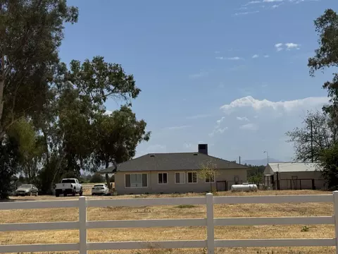 3480 N Bethel Ave, Sanger, CA 93657