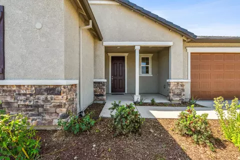 775 E Curtis Ave, Fowler, CA 93625