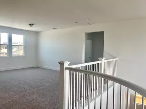 Living - 817 Discovery Rd S, Madera, CA 93636 photo 3 of 3