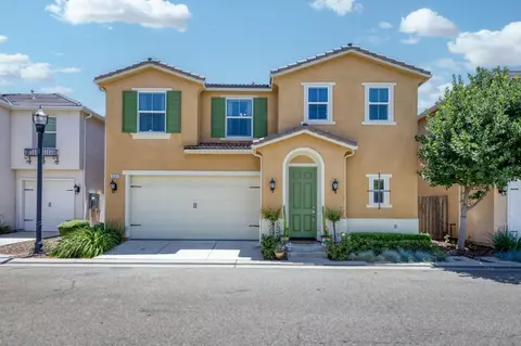 3562 Luminary Way, Clovis, CA 93619