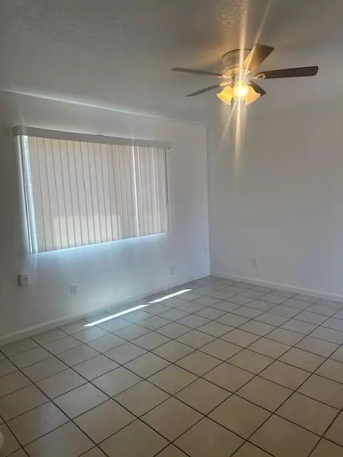 2967 E Iowa Ave, Fresno, CA 93701