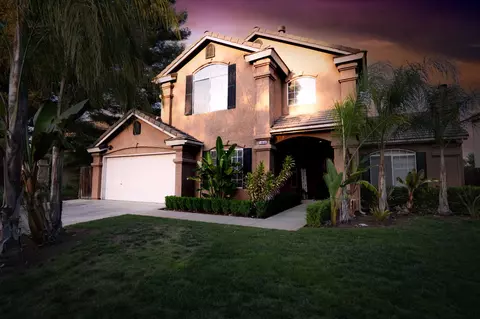 10080 N Dearing Ave, Fresno, CA 93730