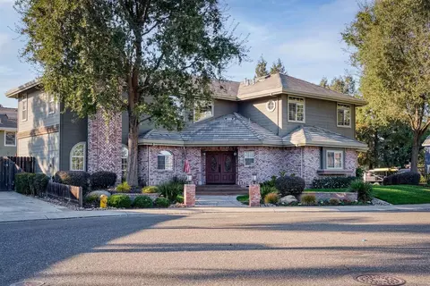 1629 E Chardonnay Ct, Escalon, CA 95320