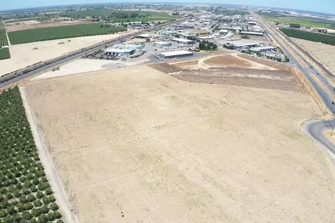 6200 S Clovis Ave, Fowler, CA 93625