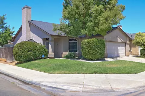 5684 W Holland Ave, Fresno, CA 93722