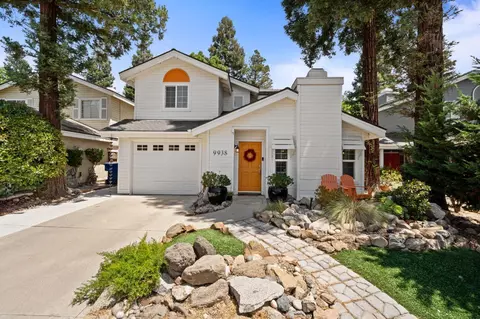 9938 N Canyon Creek Ln, Fresno, CA 93730