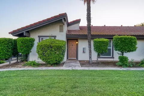 317 W Sierra Ave #125, Fresno, CA 93704