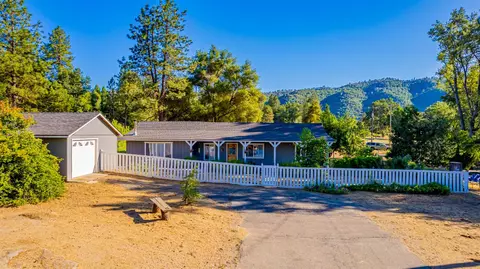 41092 Highway 49, Oakhurst, CA 93644