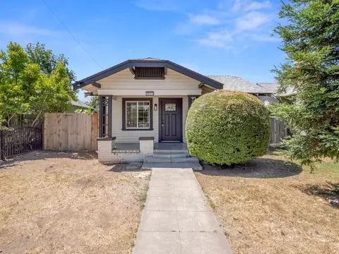 3644 E Illinois Ave, Fresno, CA 93702