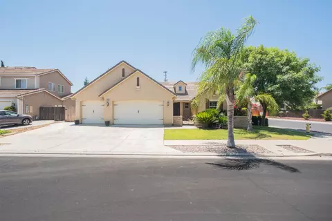 3200 Buckingham, Clovis, CA 93619