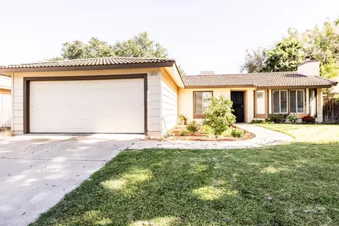 5263 W Griffith Way, Fresno, CA 93722