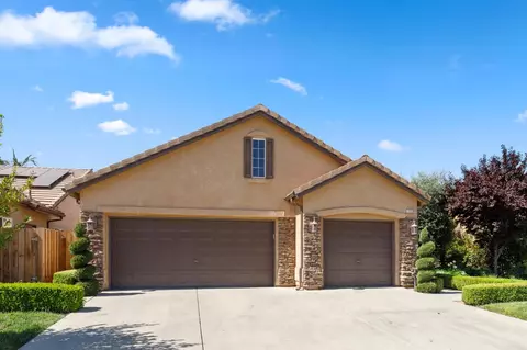 1158 E Hogan Ave, Fresno, CA 93730