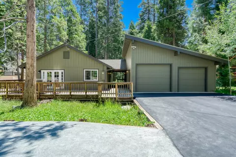 42055 Saddleback Rd, Shaver Lake, CA 93664