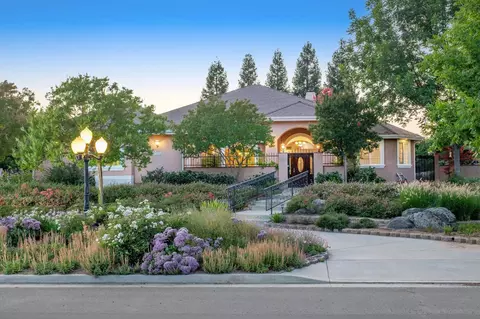 18778 Shore Dr, Madera, CA 93638