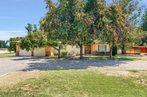 3850 N Del Rey Ave, Sanger, CA 93657