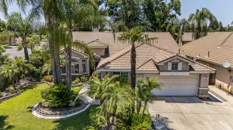 7507 N Constance Ave, Fresno, CA 93722