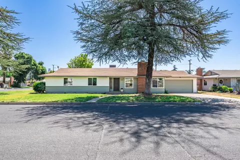 611 Foster Ave, Madera, CA 93637