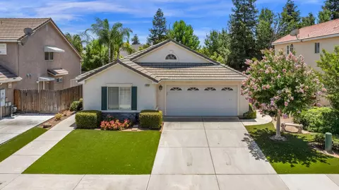 1950 Lawrence Ave, Clovis, CA 93611