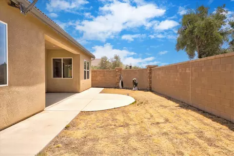 Exterior - 602 Pinnacle Dr W, Madera, CA 93636 photo 5 of 11