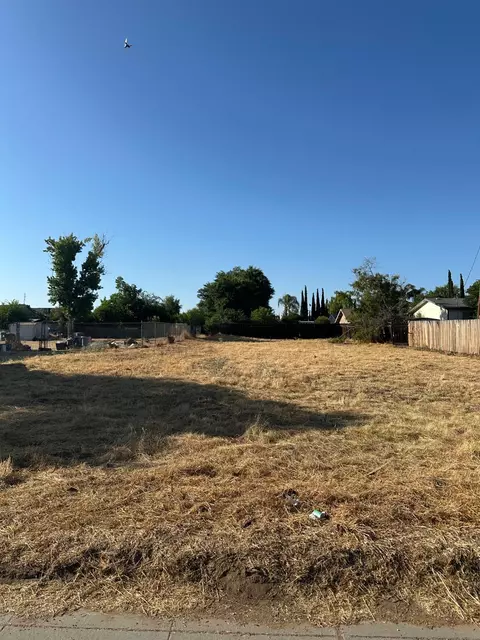 1117 S A St, Madera, CA 93638