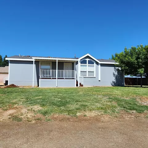12015 E Shaw Ave, Clovis, CA 93619