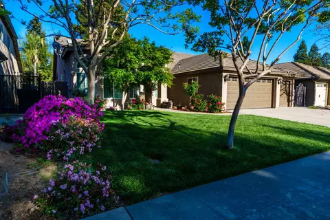 9930 N Rowell Ave, Fresno, CA 93720