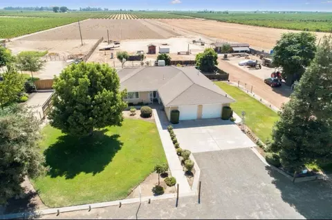 12420 S Chestnut Ave, Fresno, CA 93725