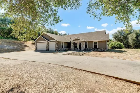 46453 Opah Dr, Ahwahnee, CA 93601